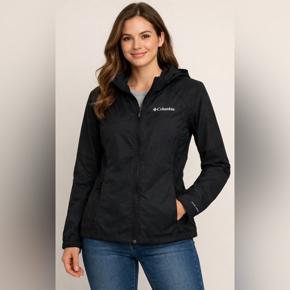 Columbia Women's Black WindBreaker Hiking Jacket - Lightweight. Size-Medium